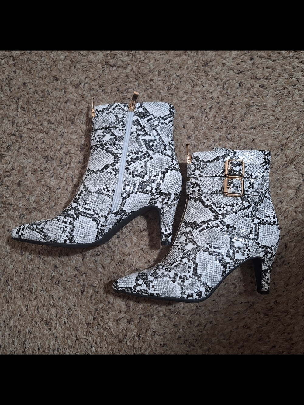 IDIFU Snakeskin Pointed Toe Ankle Boots Gold Hardware Size 8